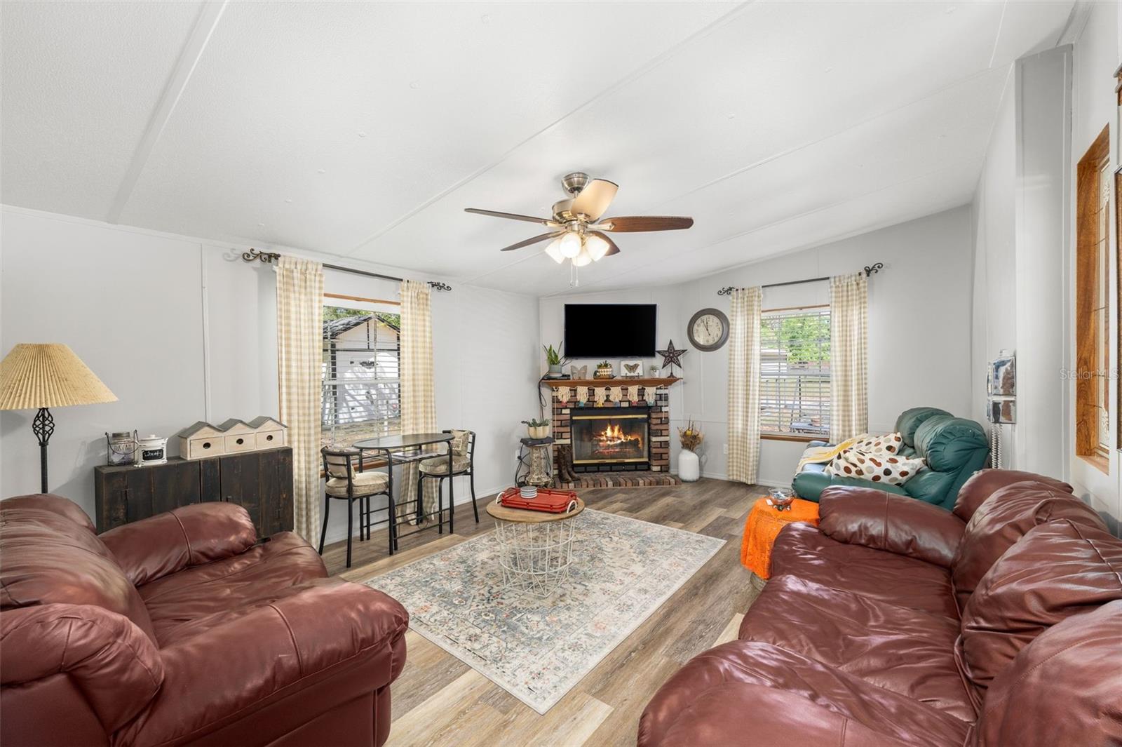 Image 9 of 48 For 3639 80th Avenue