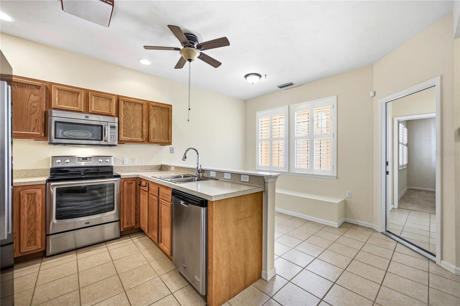 Image 16 of 58 For 11685 19th Place