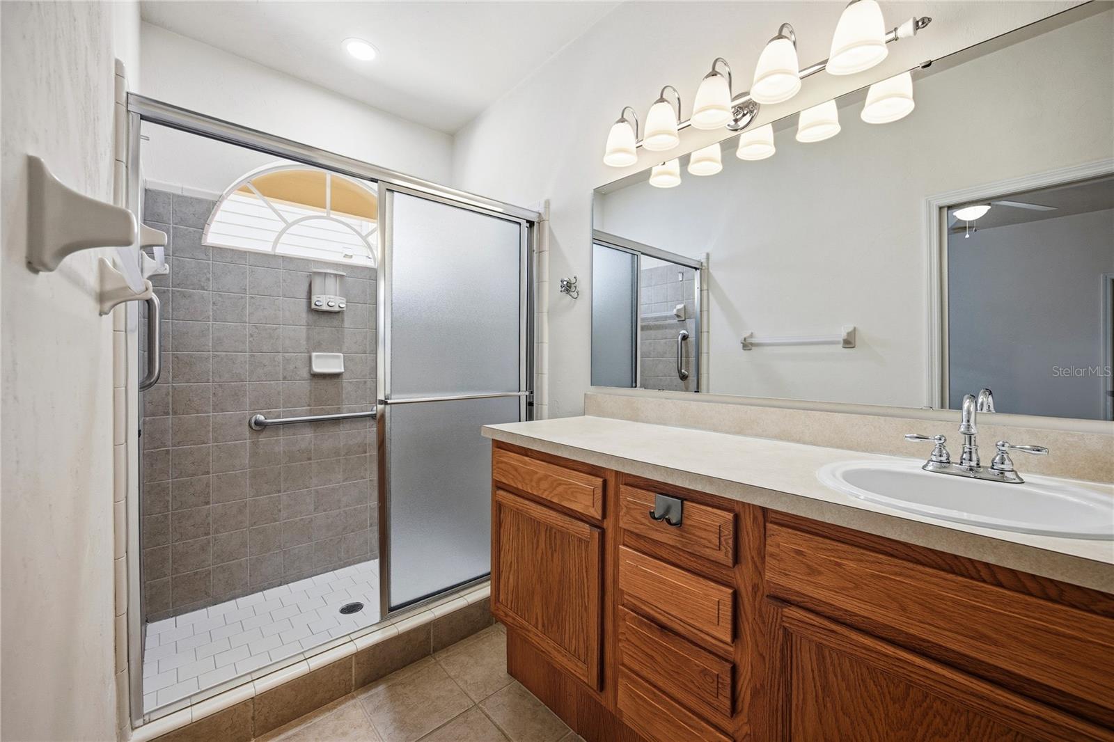 Image 5 of 58 For 11685 19th Place