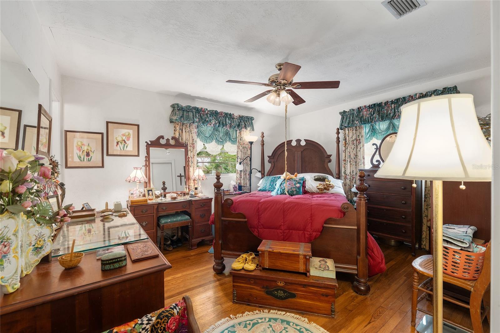 Image 28 of 49 For 3710 22nd Place