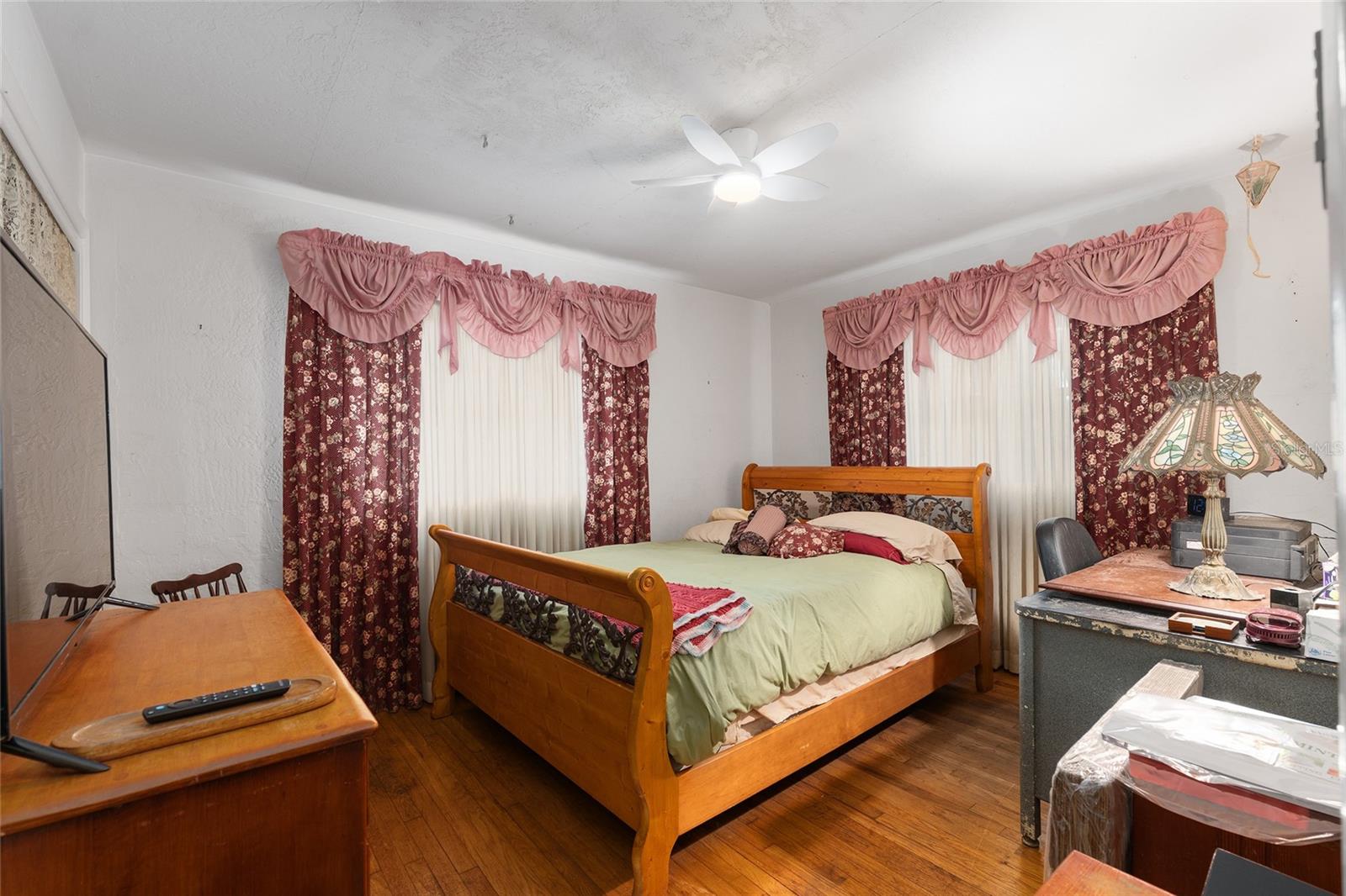 Image 32 of 49 For 3710 22nd Place