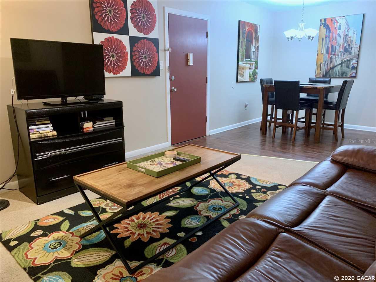 Image 11 of 18 For 1700 16th Court C26