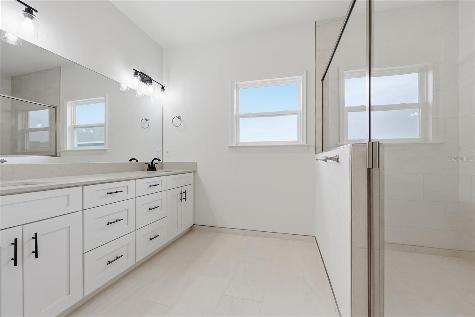 Image 17 of 24 For 6735 10th Lane