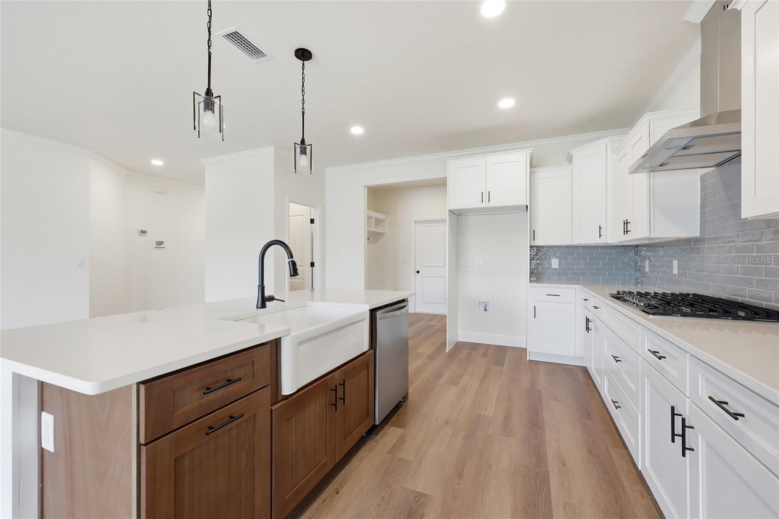 Image 5 of 30 For 1049 67th Way