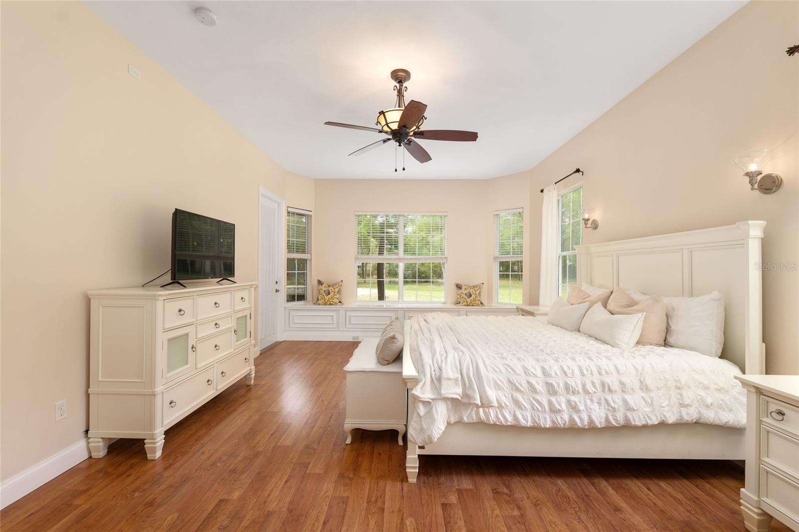 Image 32 of 94 For 4318 182nd Drive