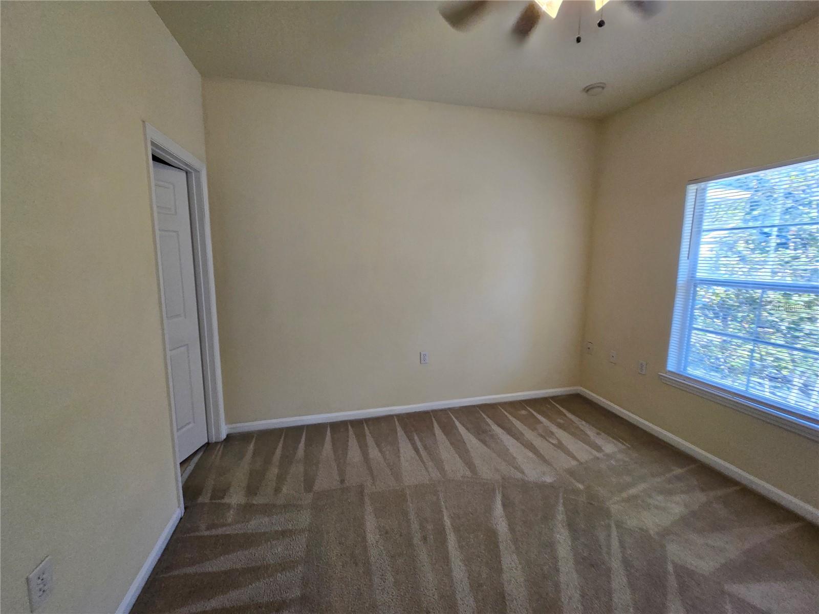 Image 14 of 33 For 5008 44th Lane 103