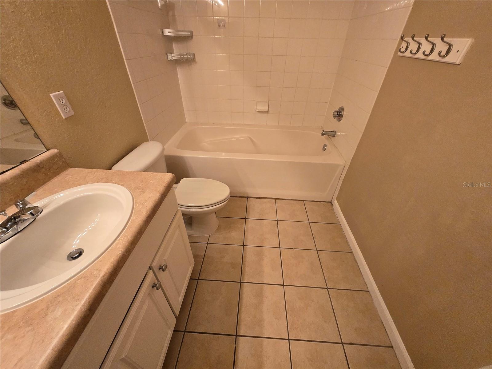 Image 24 of 33 For 5008 44th Lane 103