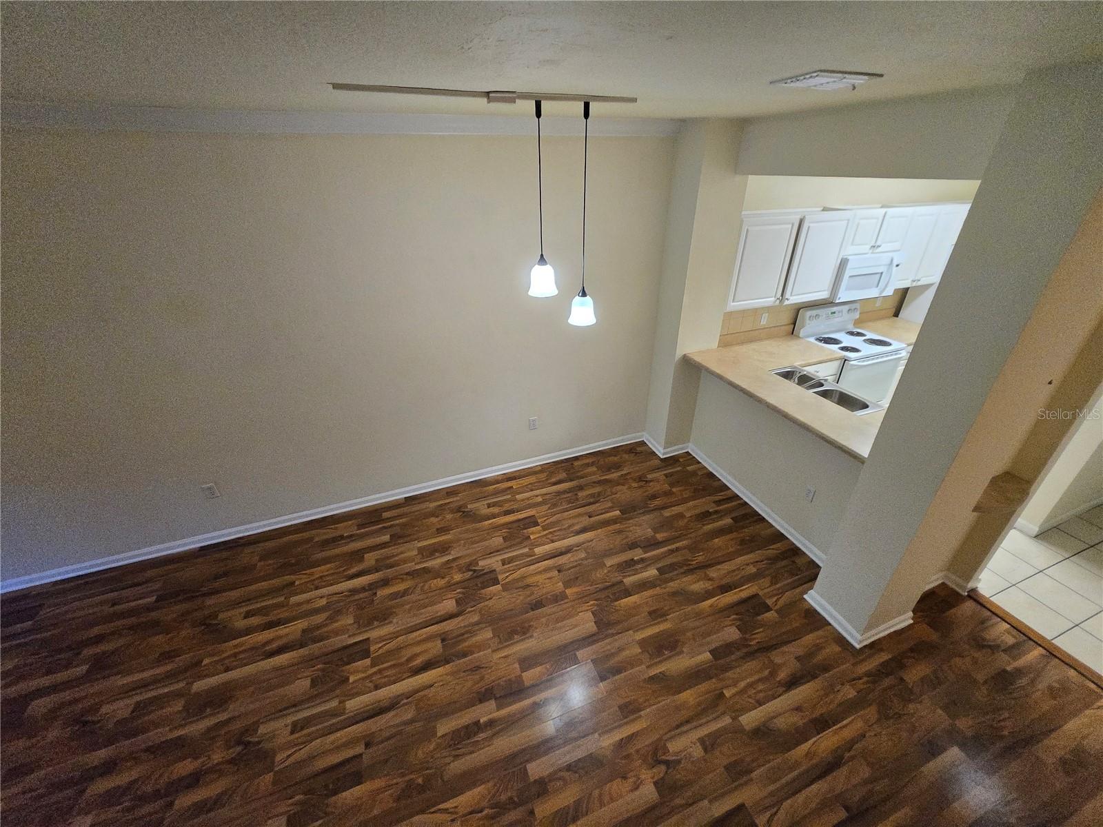 Image 28 of 33 For 5008 44th Lane 103