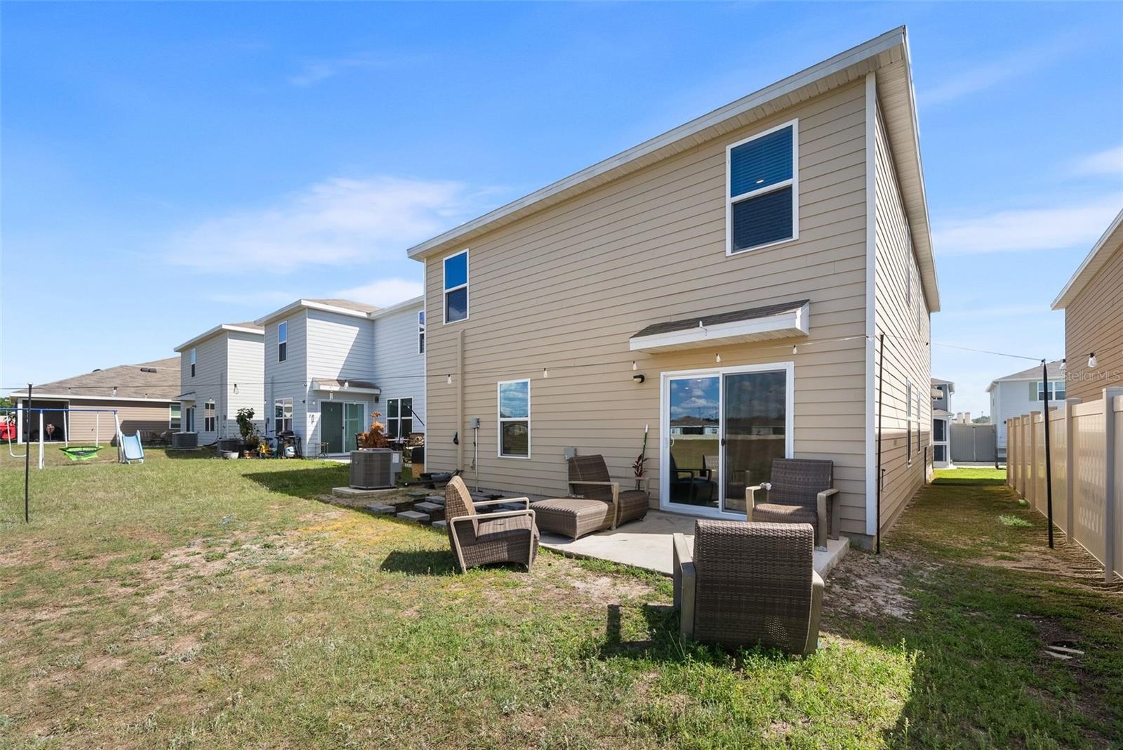 Image 27 of 32 For 24672 11th Place