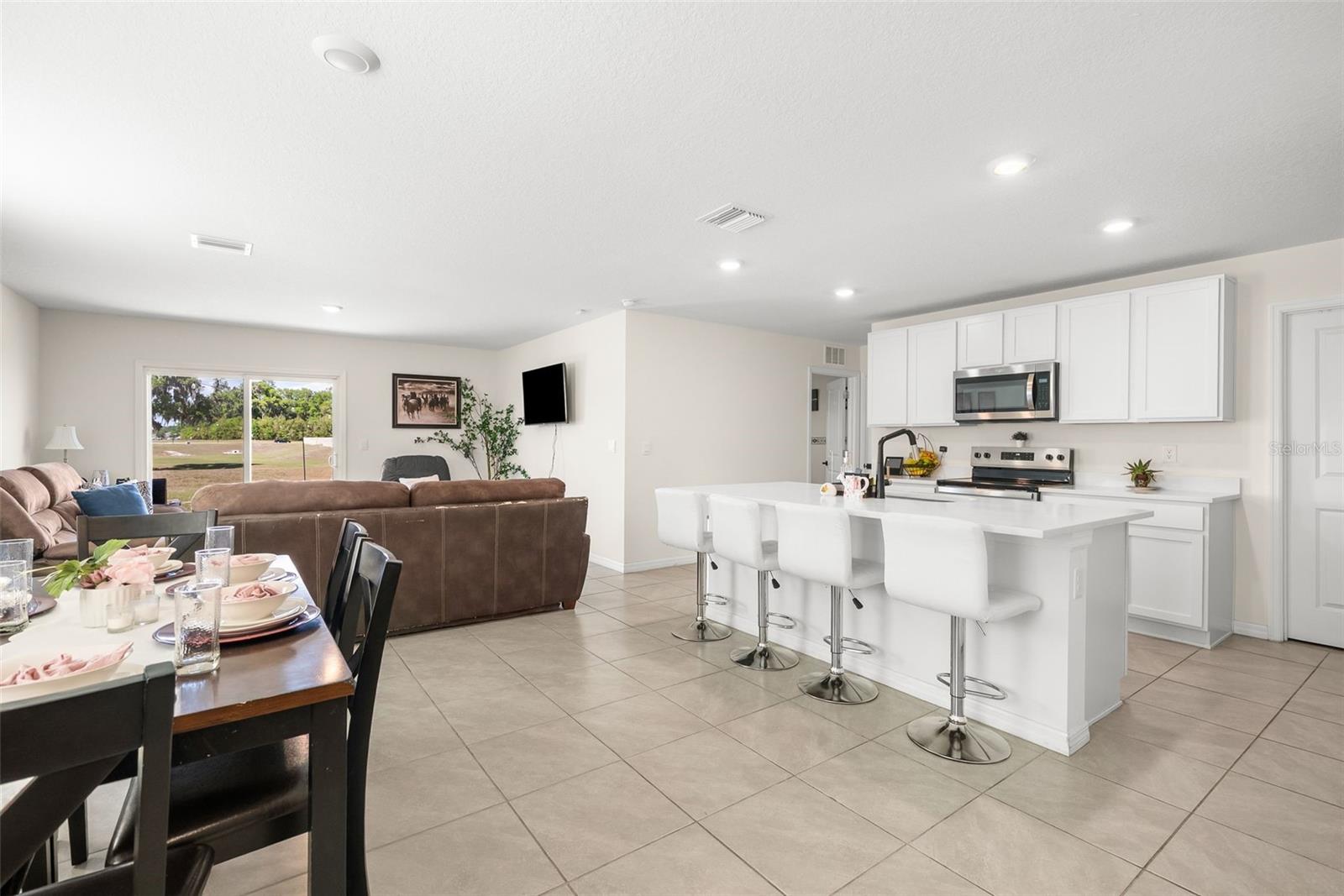 Image 5 of 32 For 24672 11th Place