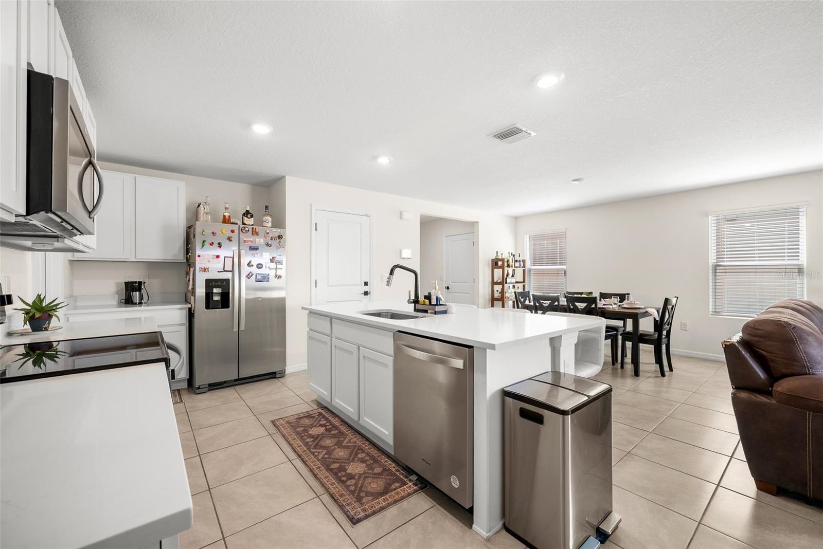 Image 8 of 32 For 24672 11th Place