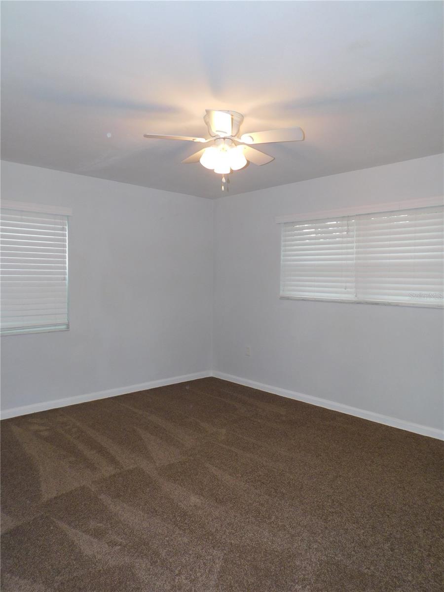 Image 10 of 17 For 413 35th Terrace