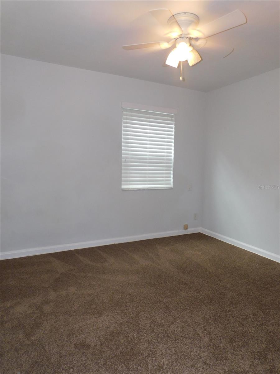 Image 12 of 17 For 413 35th Terrace