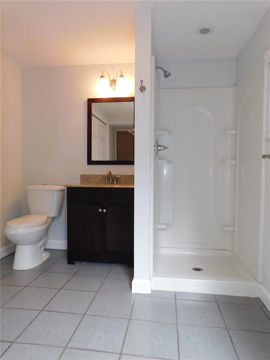 Image 14 of 17 For 413 35th Terrace