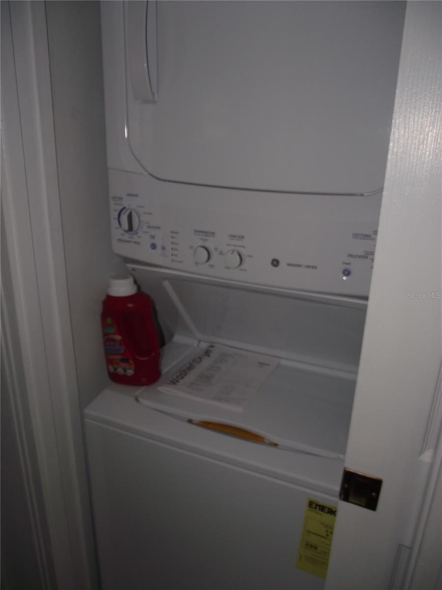 Image 15 of 17 For 413 35th Terrace