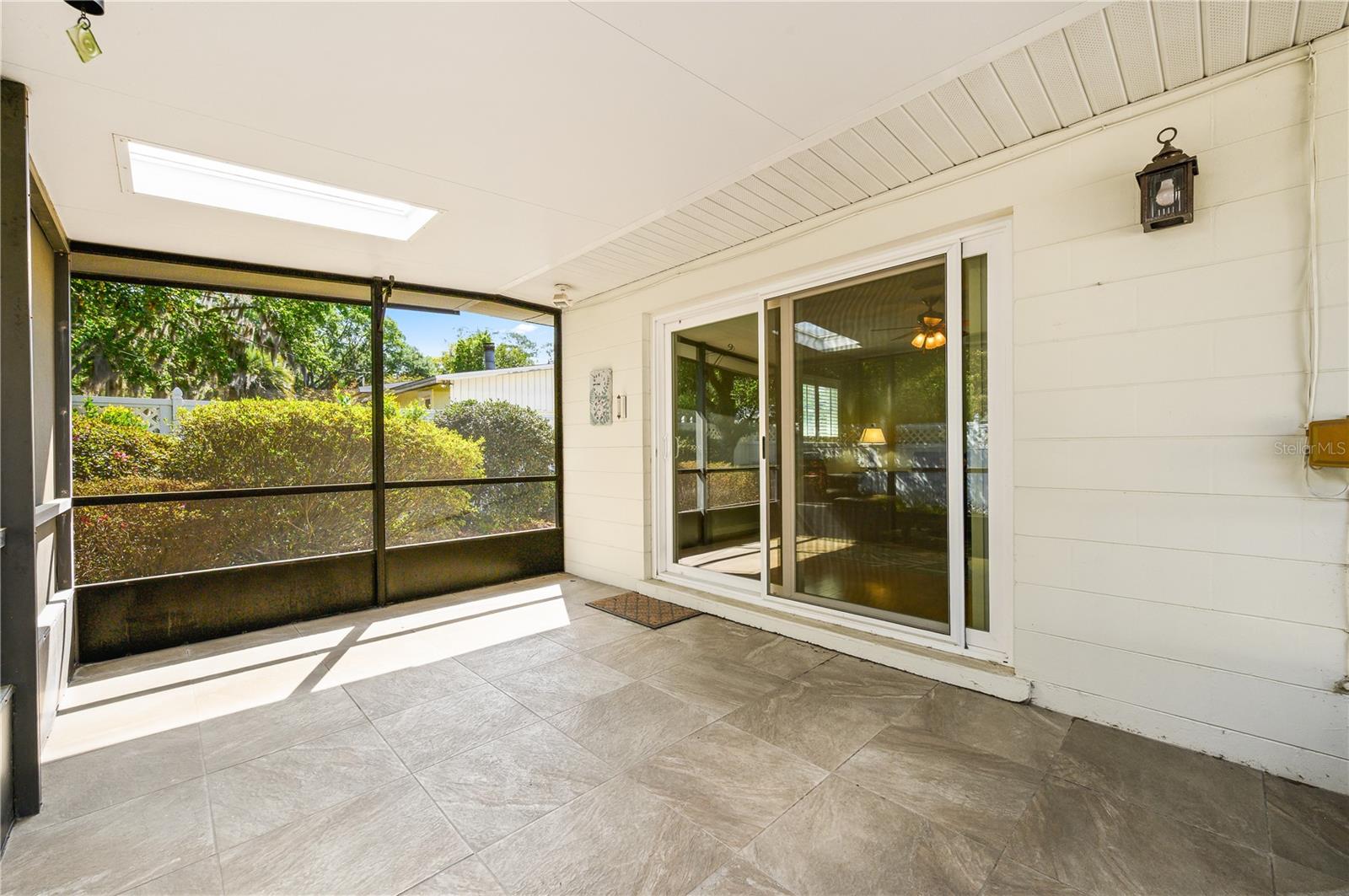 Image 29 of 41 For 2138 30th Place