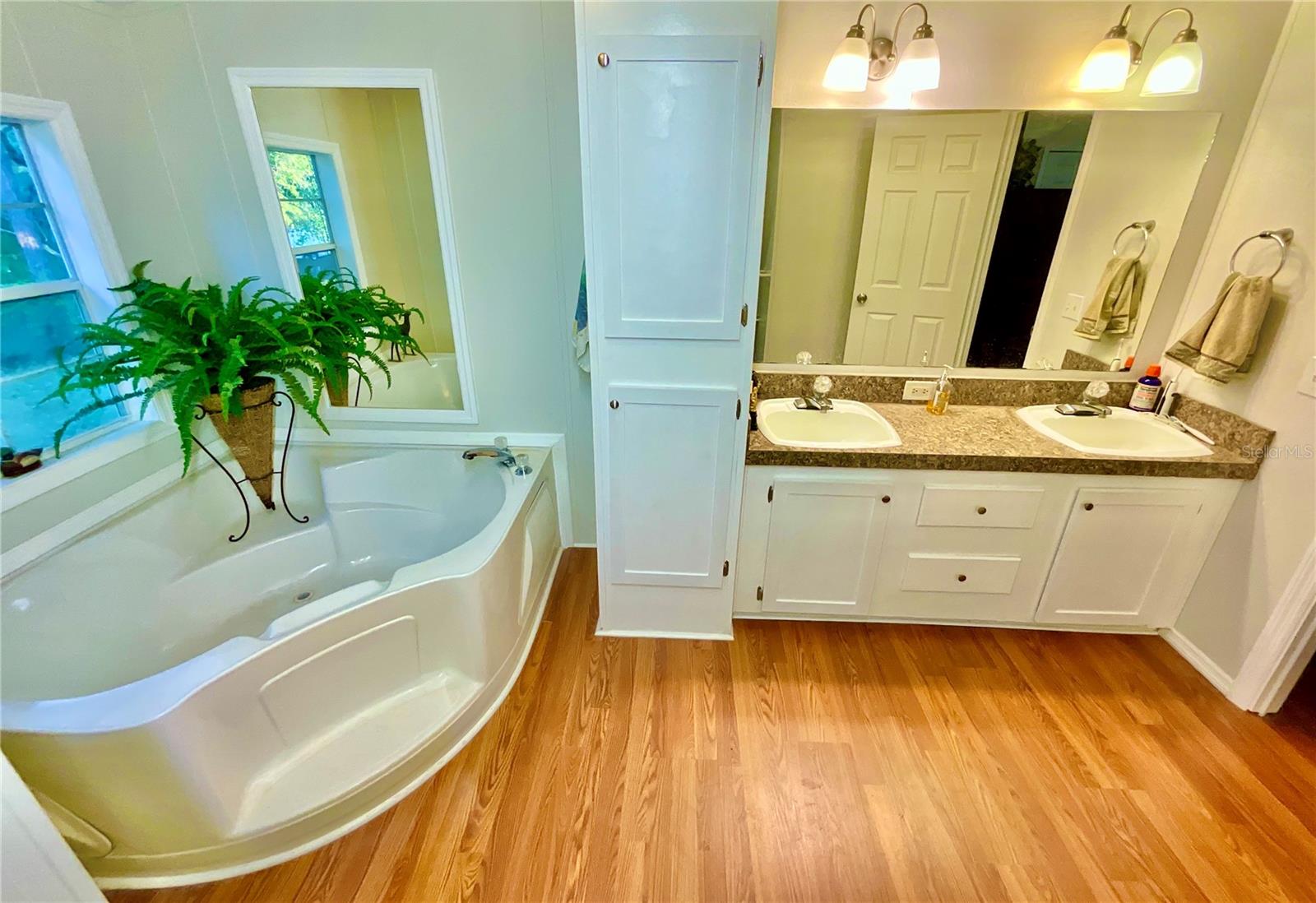 Image 19 of 38 For 129 Crystal Lake Drive