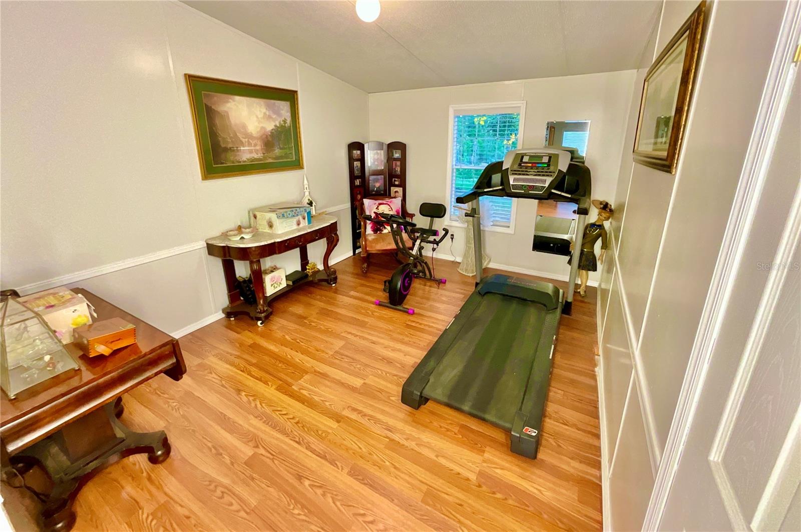 Image 20 of 38 For 129 Crystal Lake Drive