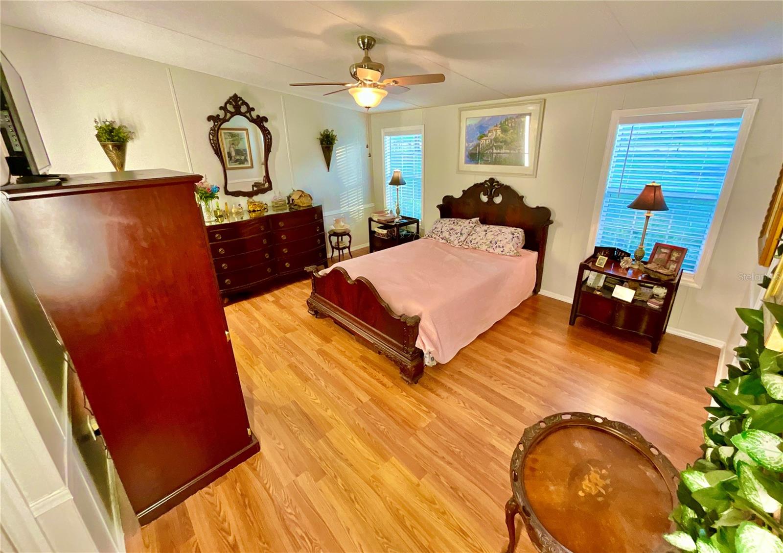 Image 25 of 38 For 129 Crystal Lake Drive