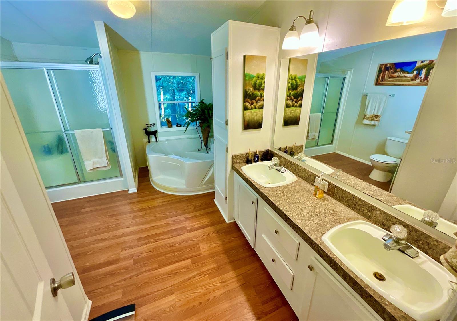 Image 27 of 38 For 129 Crystal Lake Drive