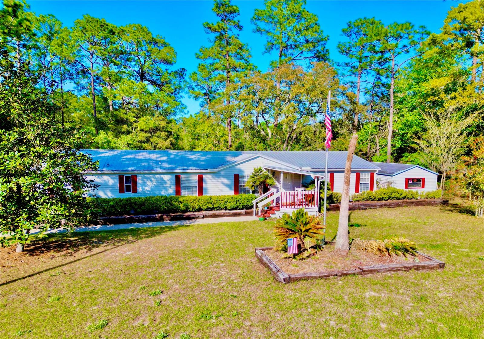 Image 33 of 38 For 129 Crystal Lake Drive