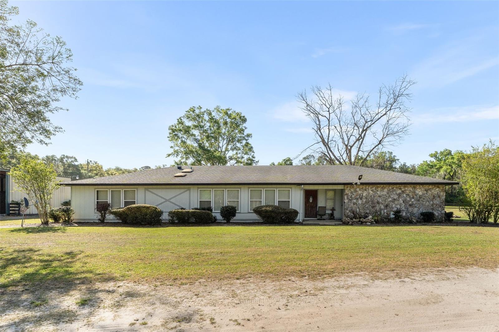 Image 5 of 55 For 16525 5th Place