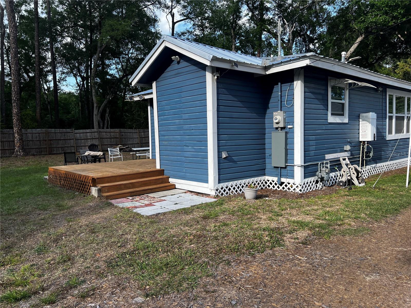 Image 7 of 8 For 408 18 Street