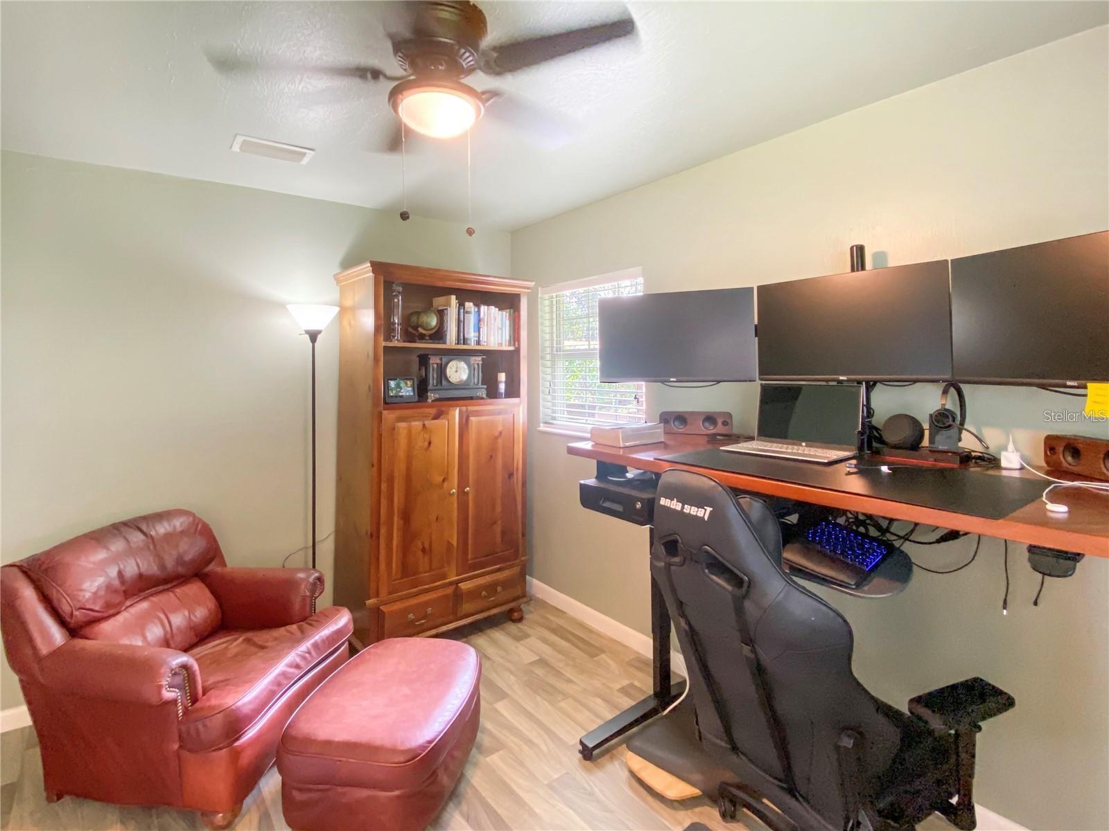 Image 23 of 40 For 228 Oak Hill Street