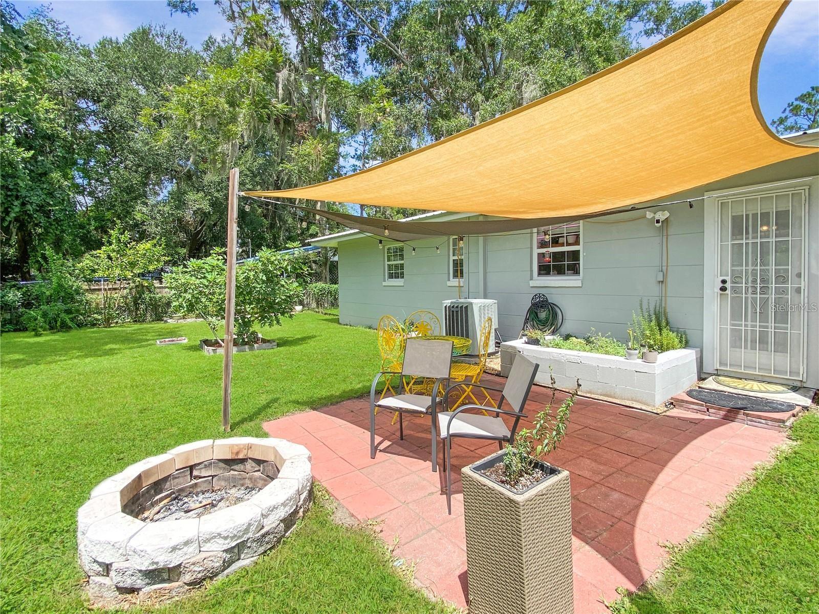 Image 33 of 40 For 228 Oak Hill Street