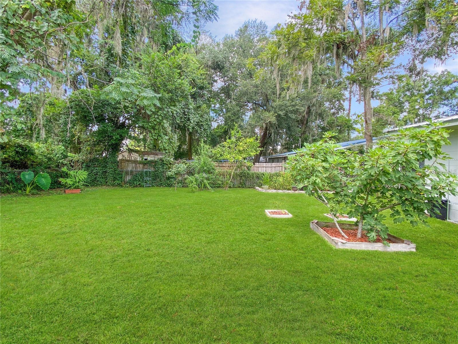 Image 38 of 40 For 228 Oak Hill Street