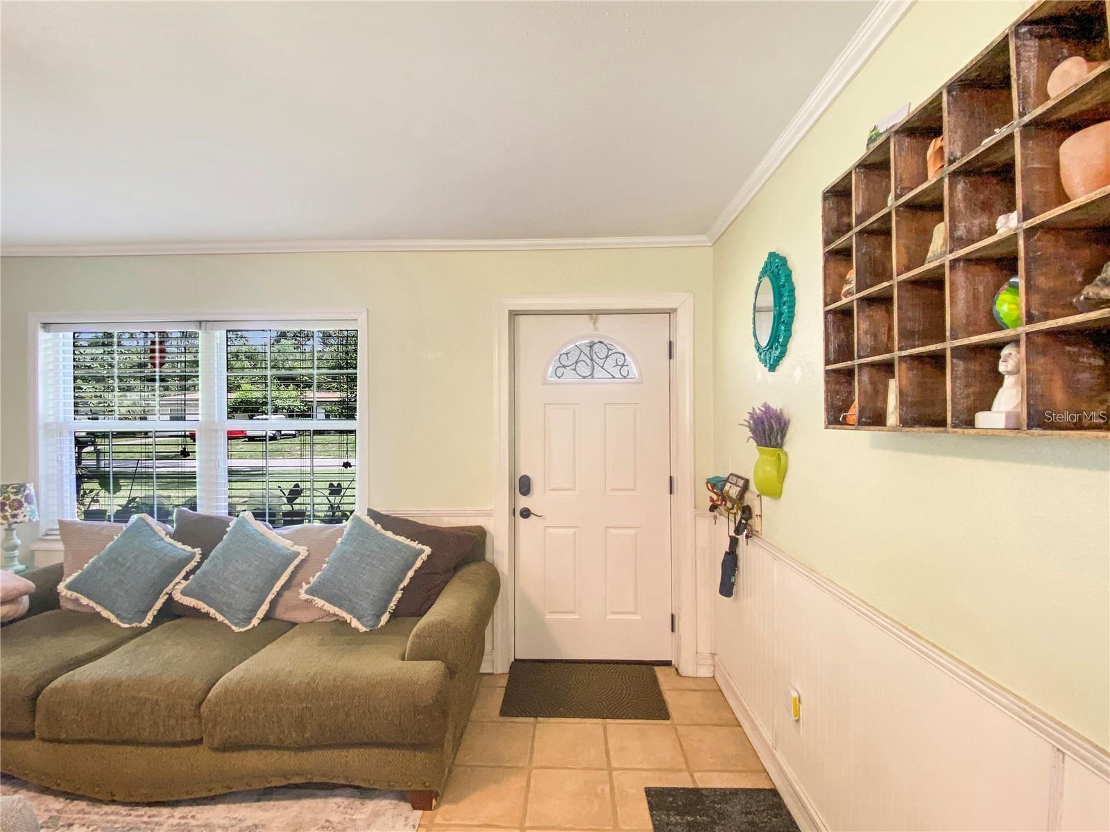 Image 8 of 40 For 228 Oak Hill Street