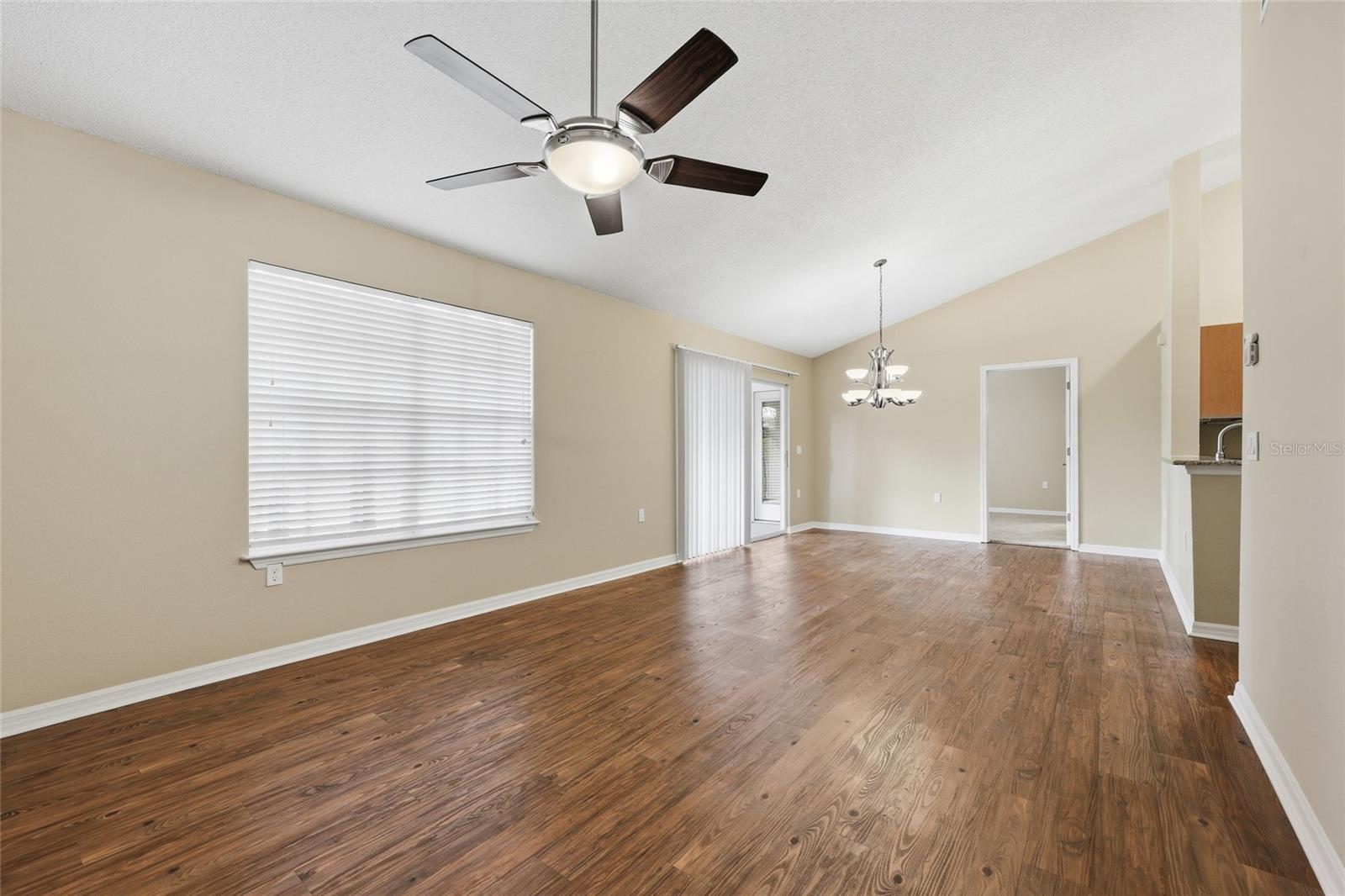 Image 7 of 26 For 10000 52nd Avenue 6