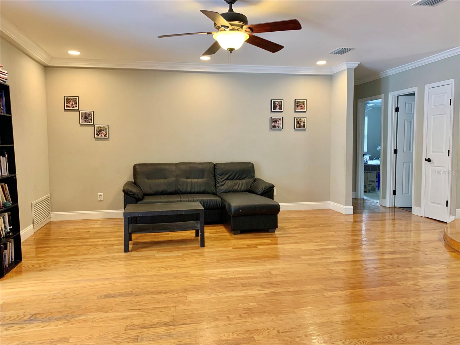 Image 10 of 39 For 2219 17th Avenue