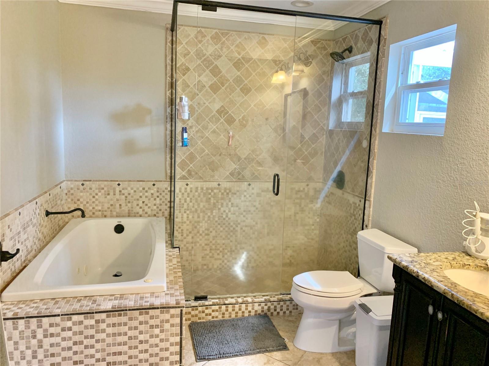 Image 19 of 39 For 2219 17th Avenue