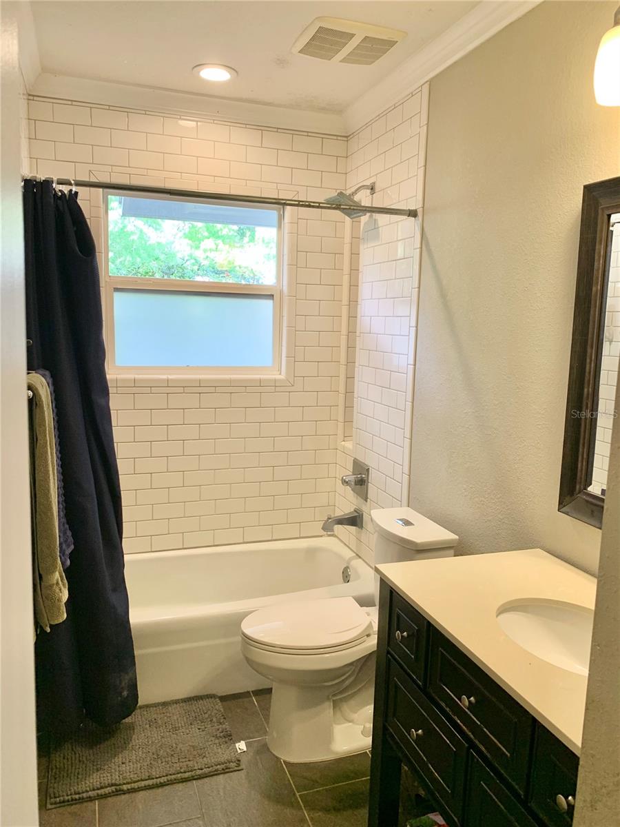 Image 28 of 39 For 2219 17th Avenue