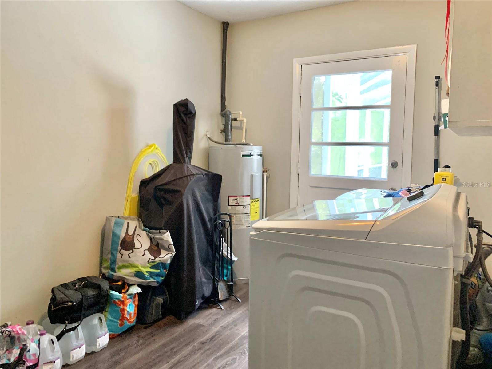 Image 34 of 39 For 2219 17th Avenue