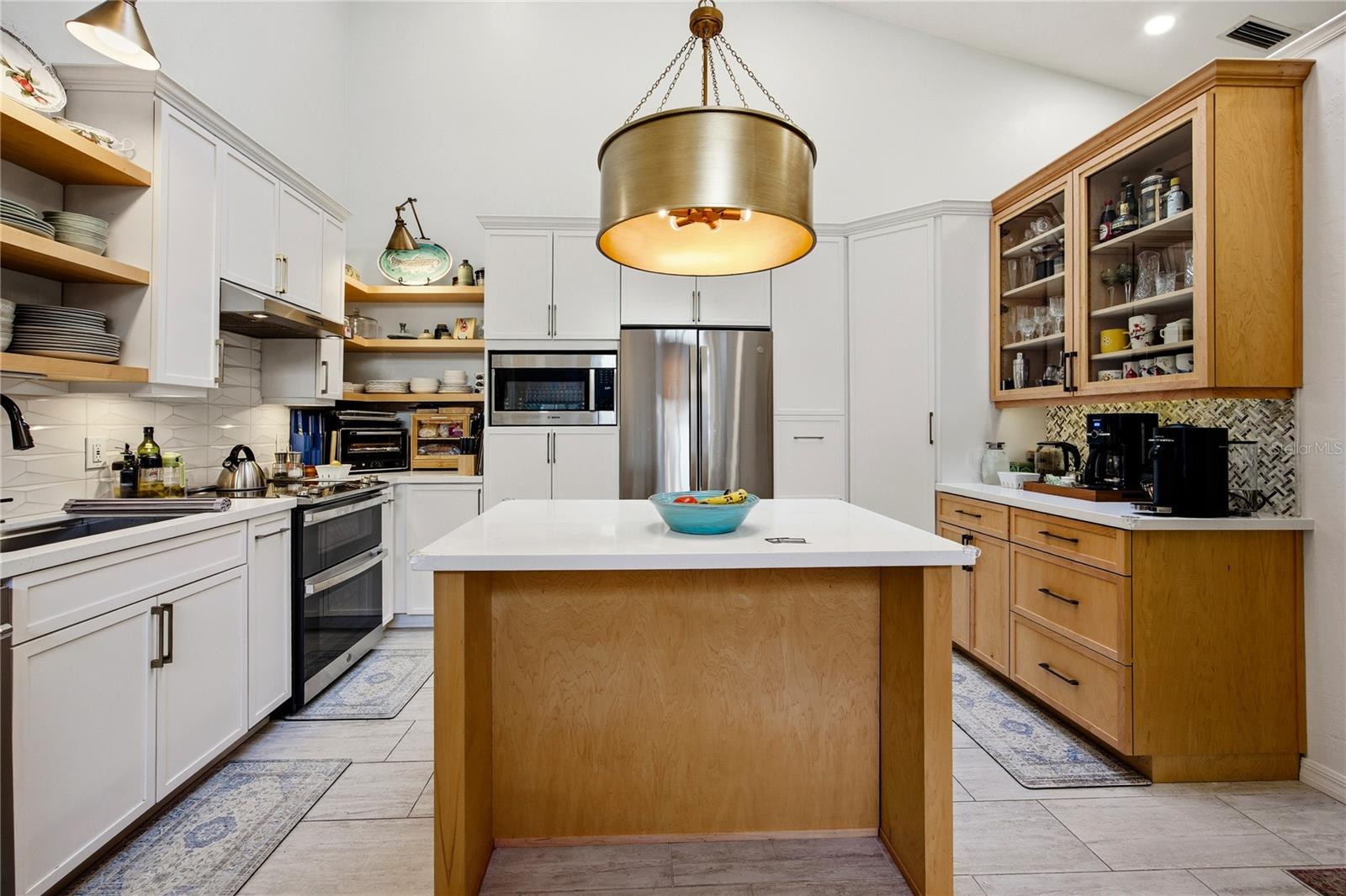 Image 10 of 39 For 5027 9th Lane