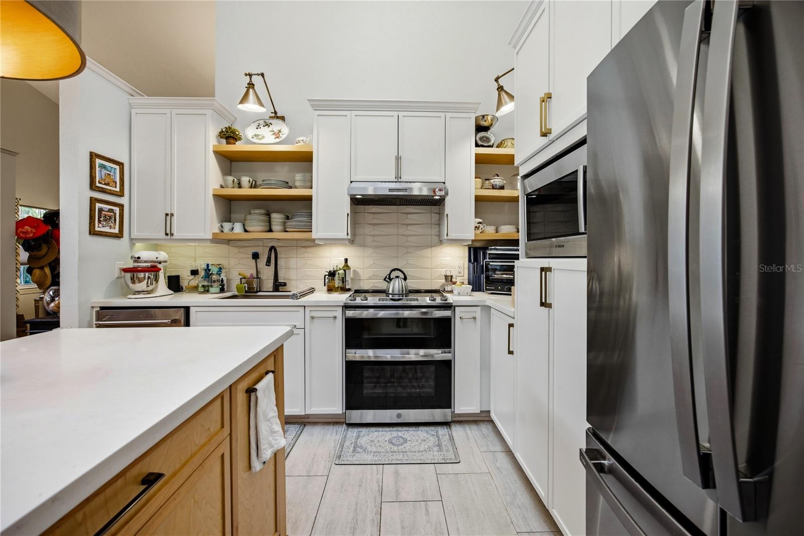 Image 11 of 39 For 5027 9th Lane