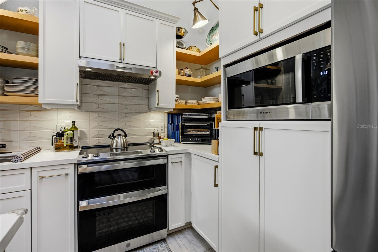 Image 12 of 39 For 5027 9th Lane