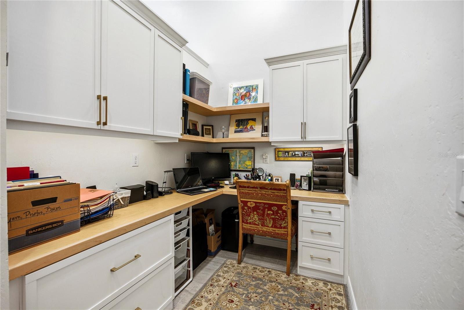 Image 14 of 39 For 5027 9th Lane