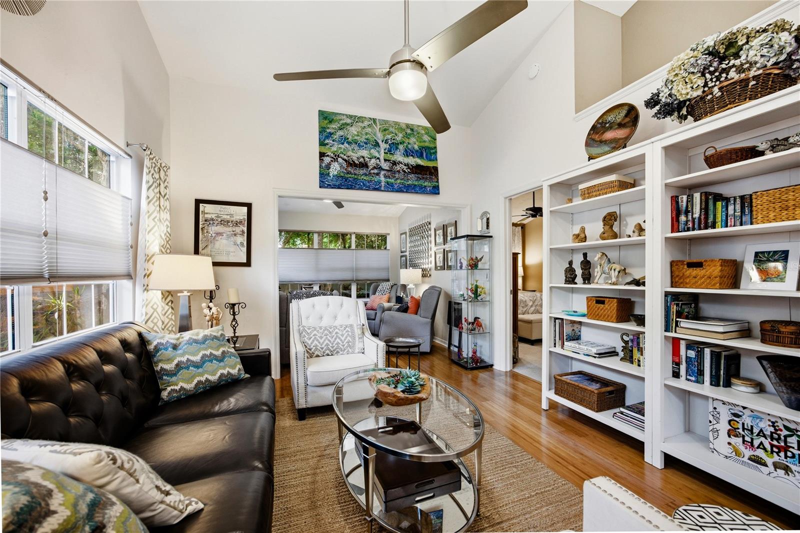 Image 22 of 39 For 5027 9th Lane