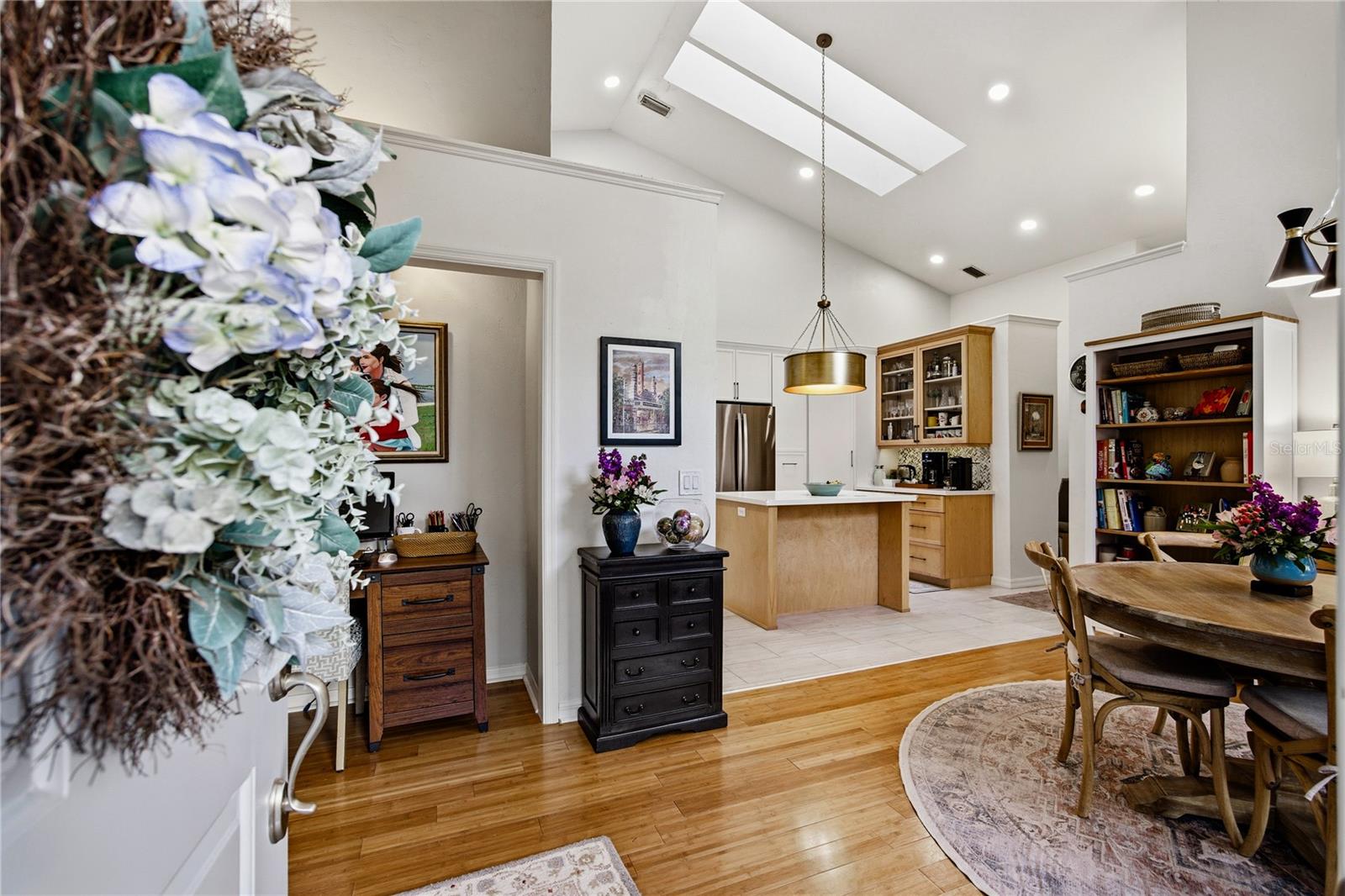 Image 5 of 39 For 5027 9th Lane