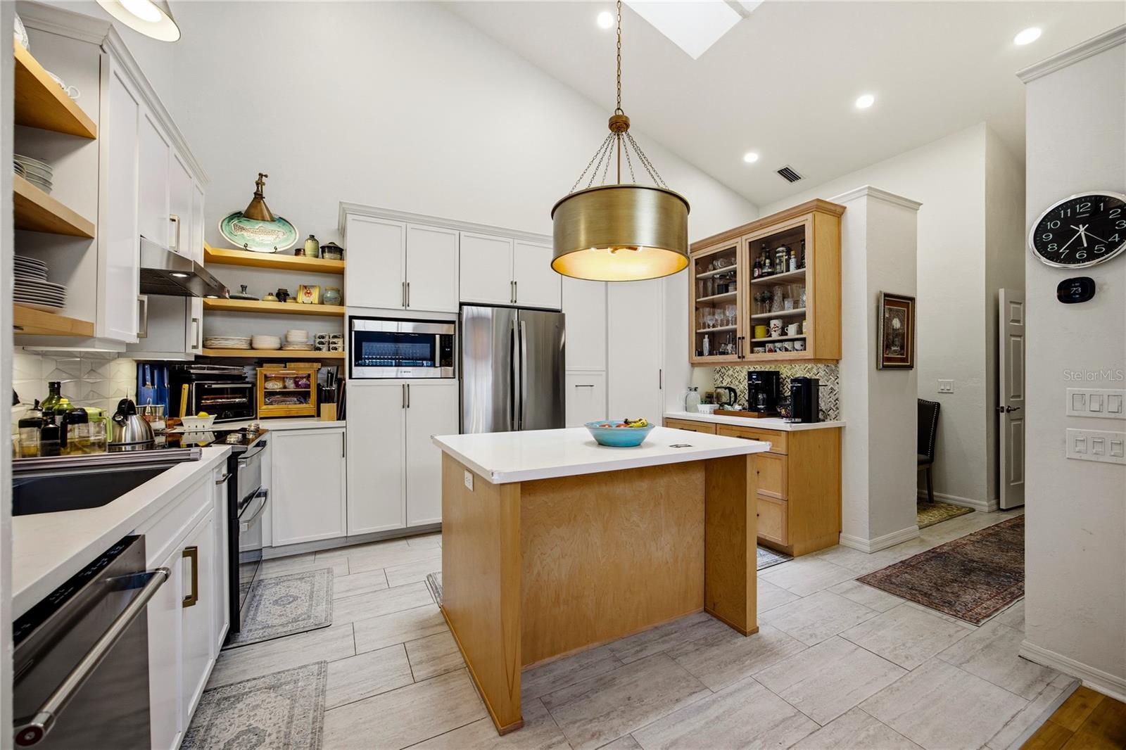 Image 9 of 39 For 5027 9th Lane