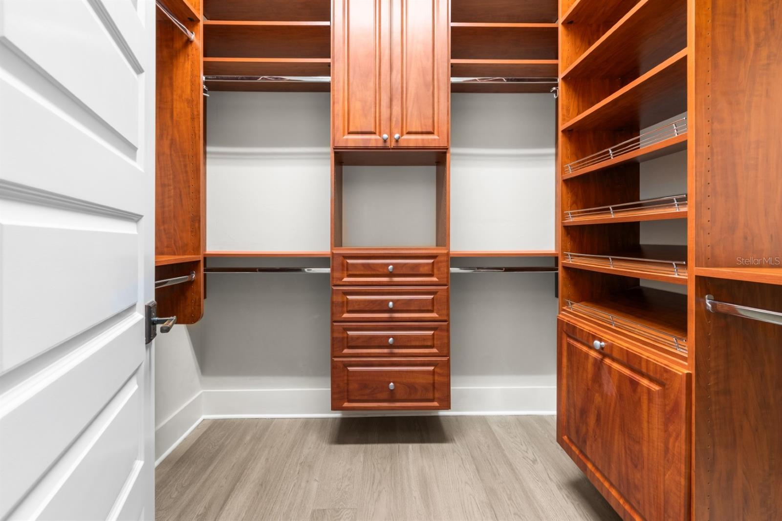 Image 23 of 94 For 1751 188th Street