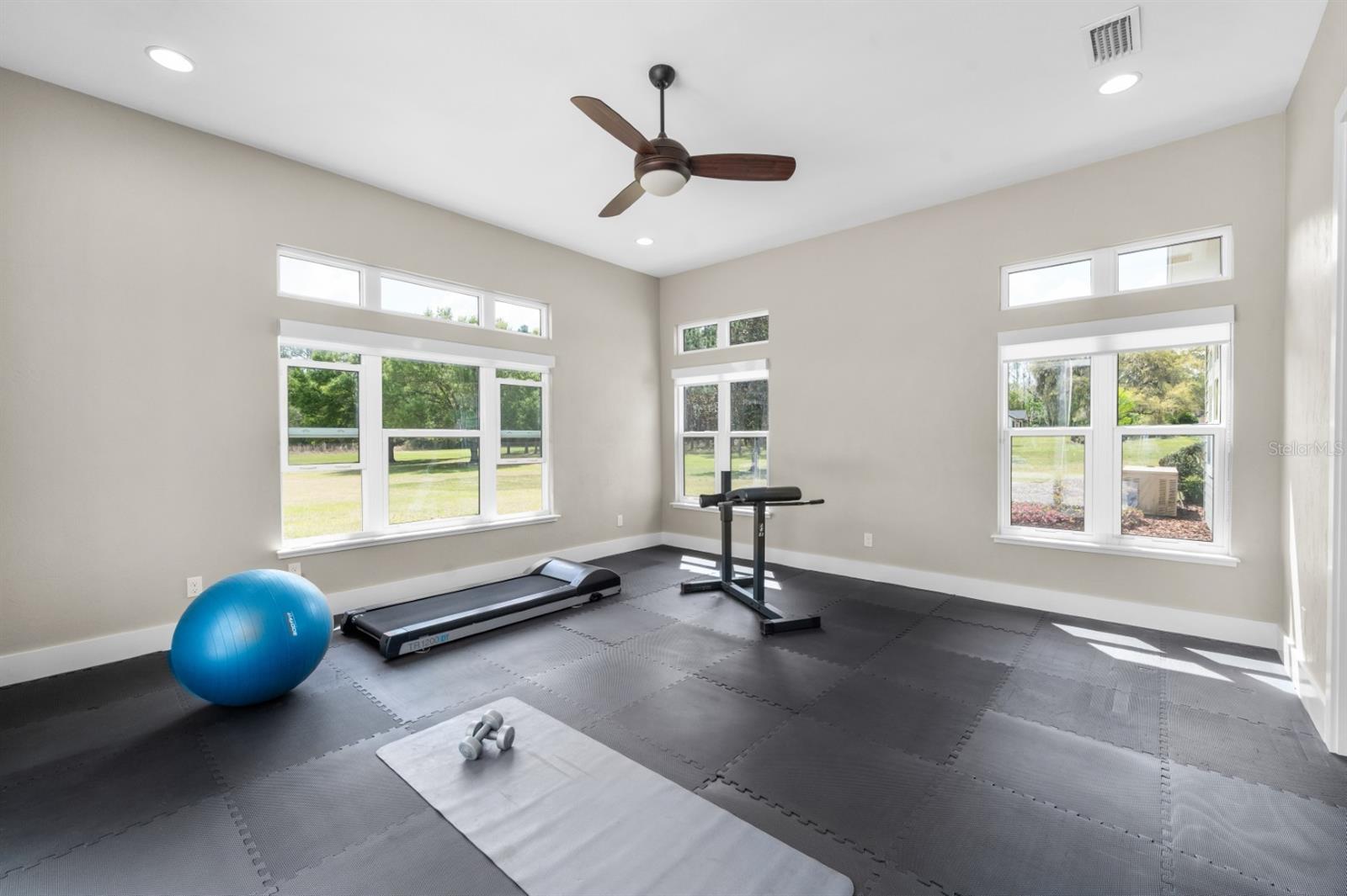 Image 24 of 94 For 1751 188th Street