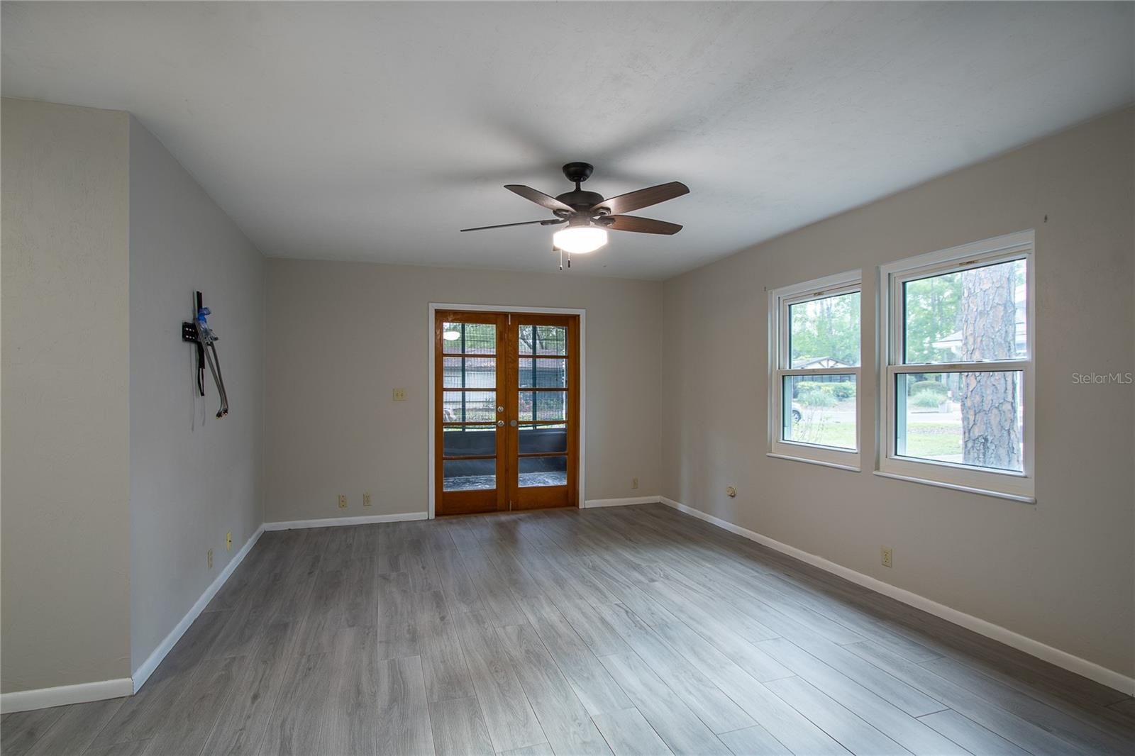 Image 11 of 27 For 4224 87th Lane