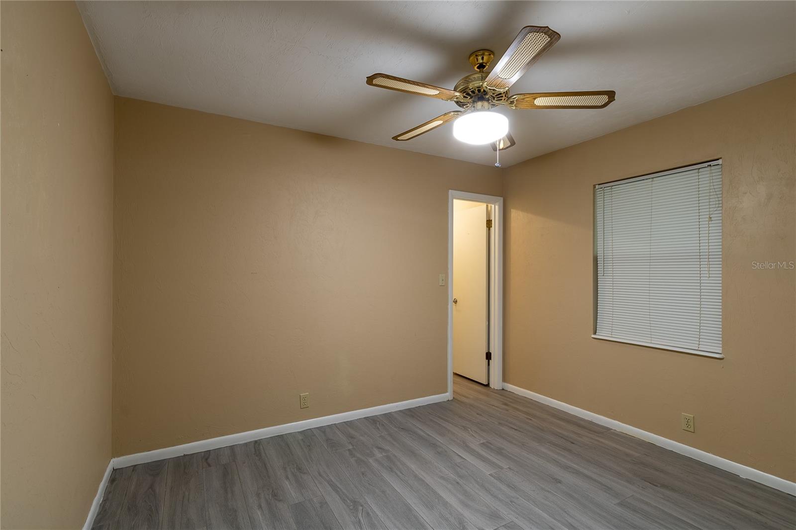 Image 14 of 27 For 4224 87th Lane