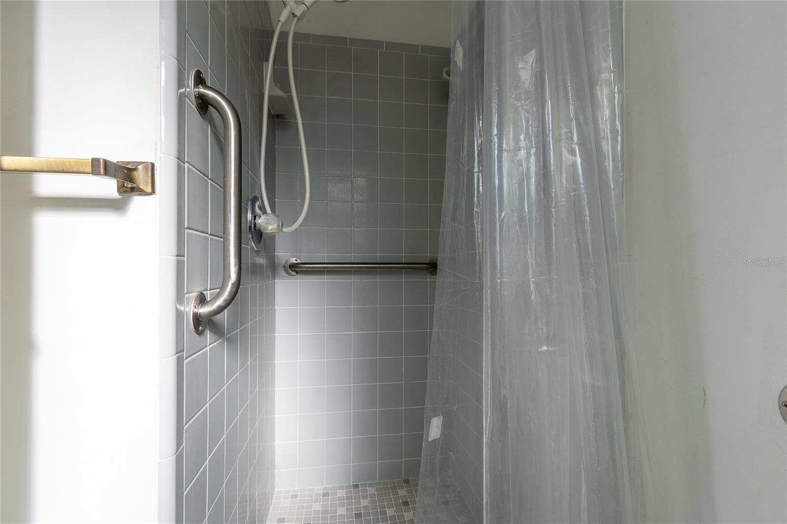 Image 21 of 27 For 4224 87th Lane