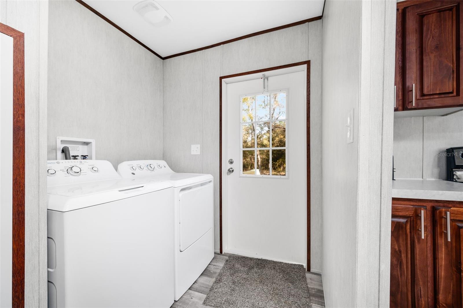 Image 25 of 28 For 6951 104 Court