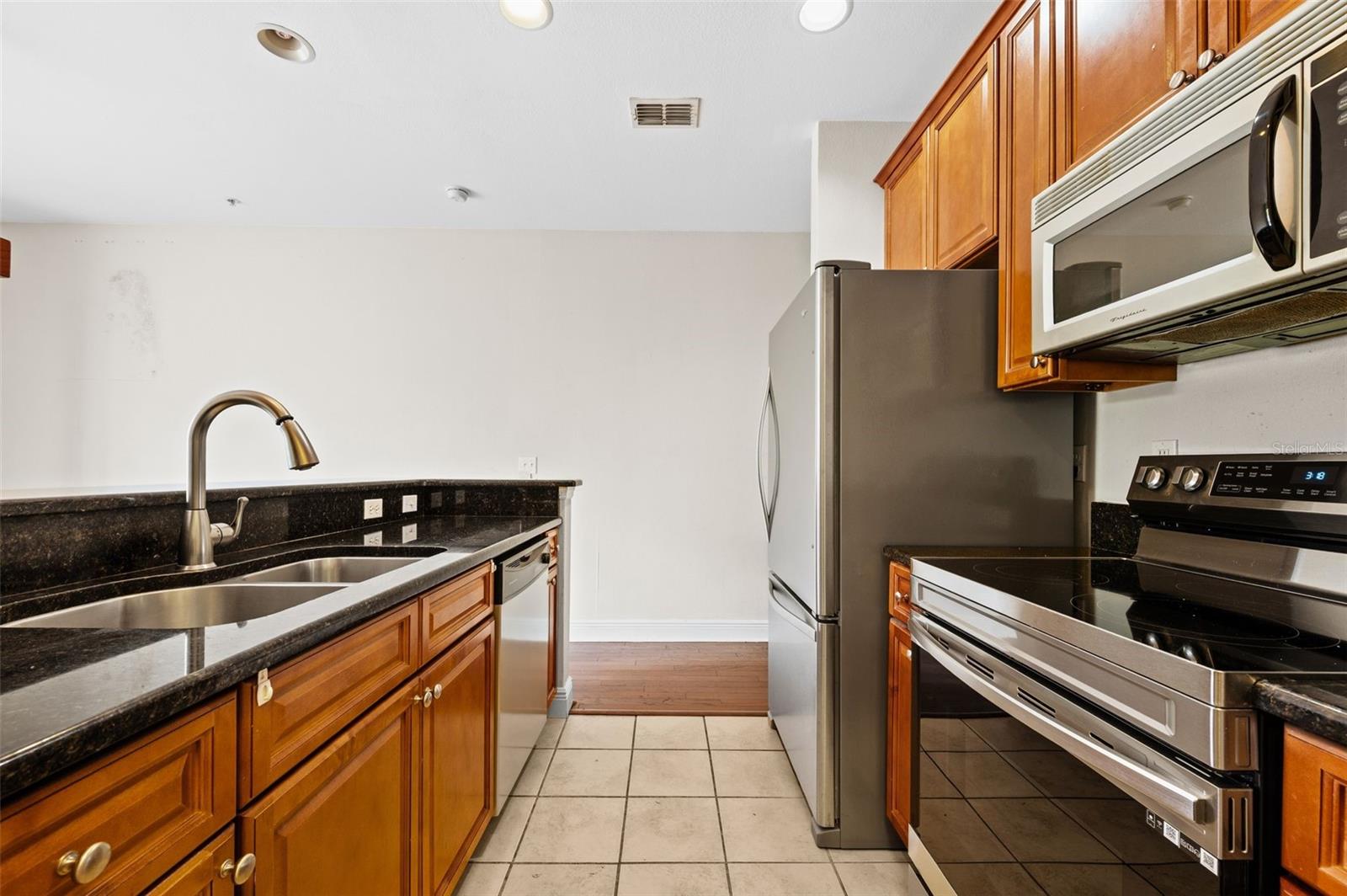 Image 19 of 29 For 1500 4th Avenue 208